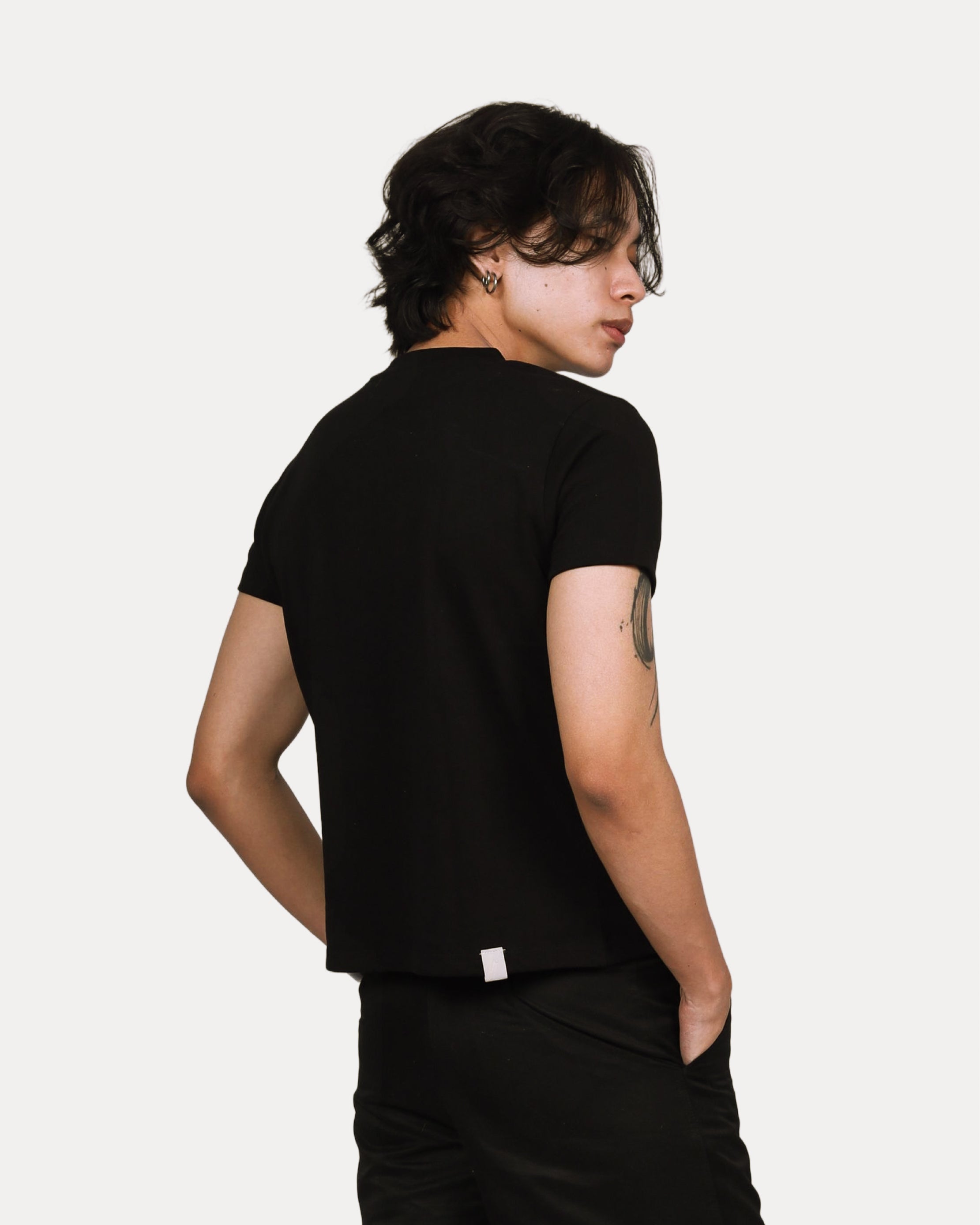 Brkthru Essentials Tee - BLACK